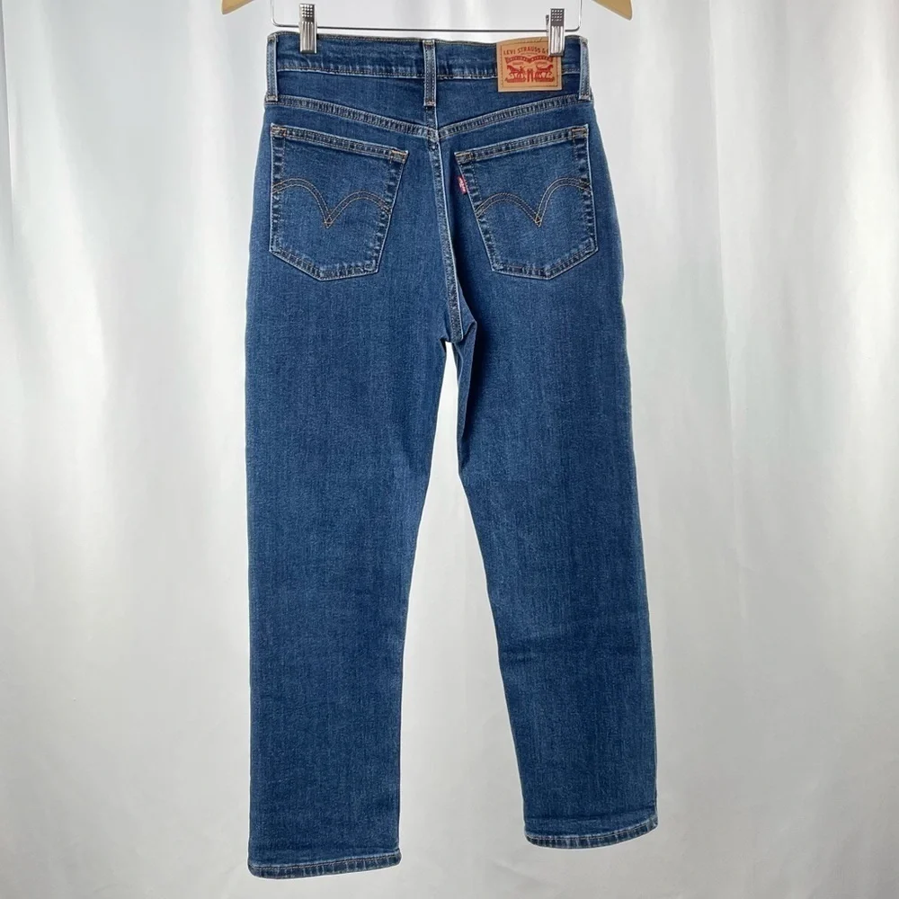 Levi’s Wedgie Straight Fit Jeans in Charleston‎ Outlasted - Dark Wash Size 27